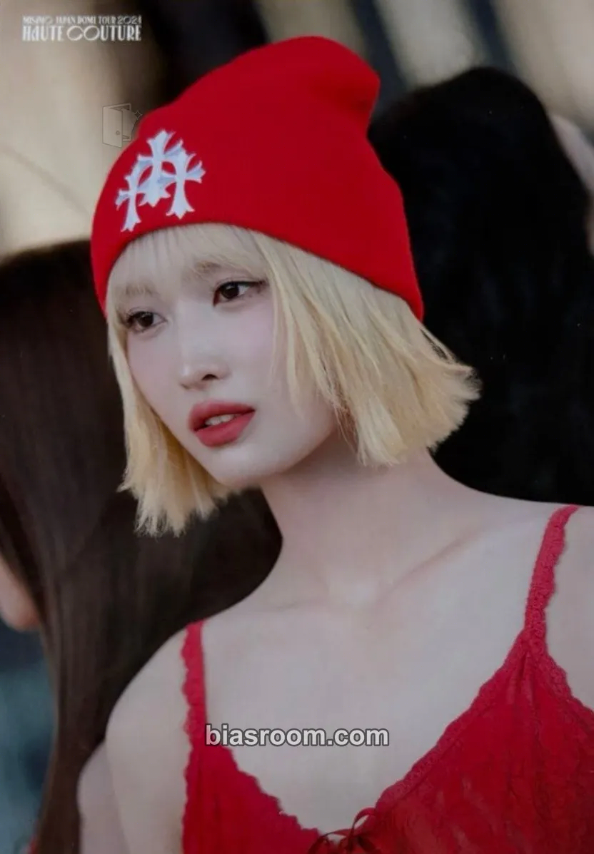 Momo MISAMO Japan Dome Tour 2024 ‘HAUTE COUTURE’ Photocard - TWICE - TWICE K-pop photocard