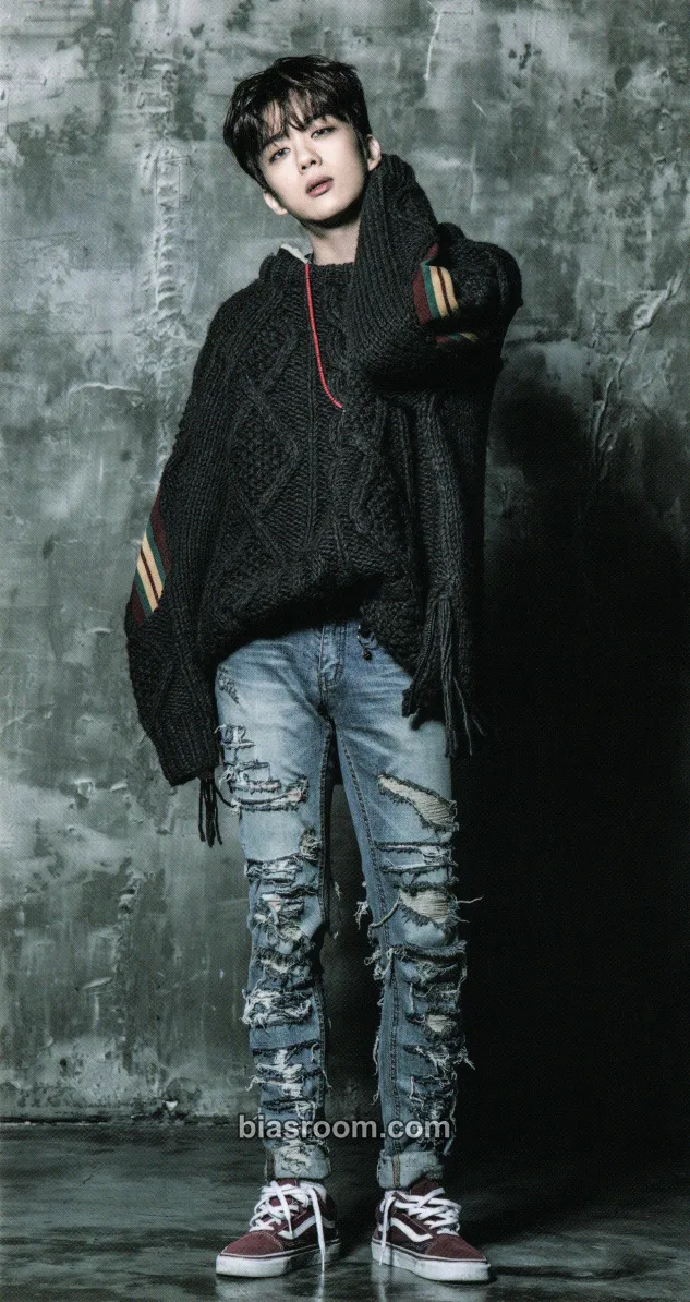 Youngjae Massive Photocard - BANG&JUNG&YOO&MOON - BANG&JUNG&YOO&MOON K-pop photocard