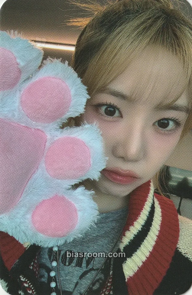 Latency - Haeun - LATE O’ CLOCK Album araise fansign round 1