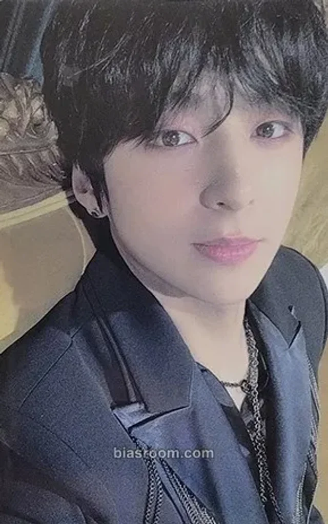 Golden Child - Y - YES. Album album photocard normal version
