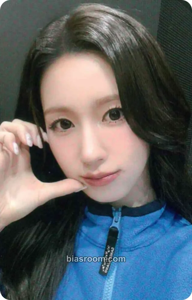 i-dle - Miyeon - MY, Lover Album everline round 6 video call (fancall) solo album