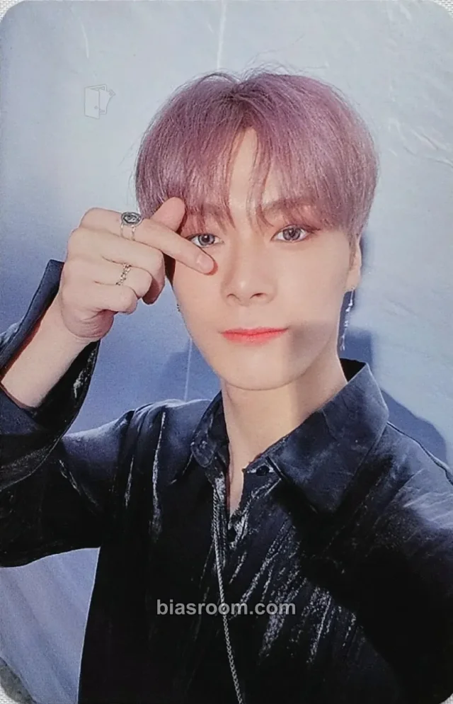 ASTRO - Moonbin - Blue Flame Album fansign offline