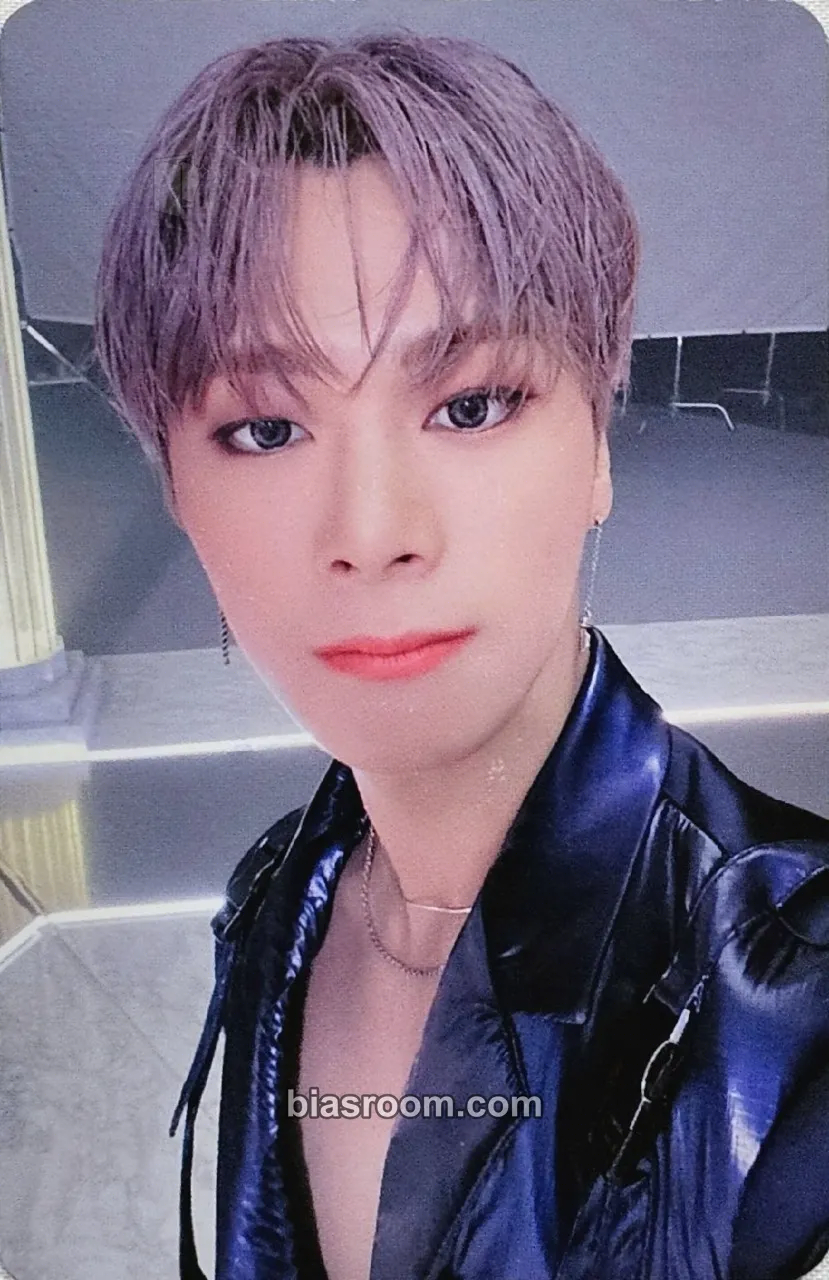Moonbin Blue Flame Photocard - ASTRO - ASTRO K-pop photocard