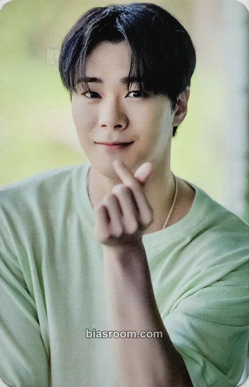 Moonbin 2022 UNI-KON Photocard - ASTRO - ASTRO K-pop photocard
