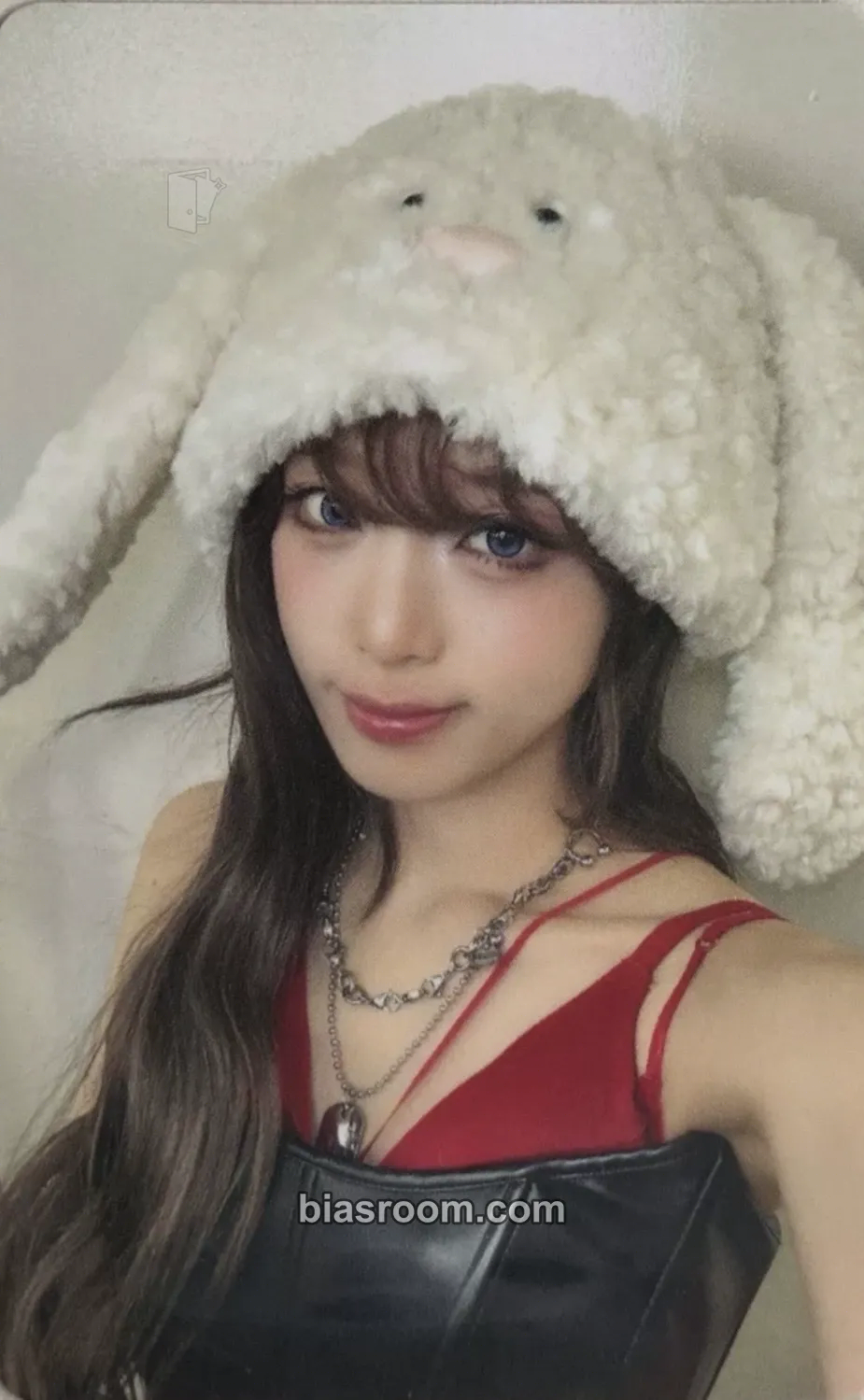 Yena 2026 Yena 1st Live Tour “So Near, Yet So Far, Another Wo2ld!” Photocard - Yena K-pop photocard
