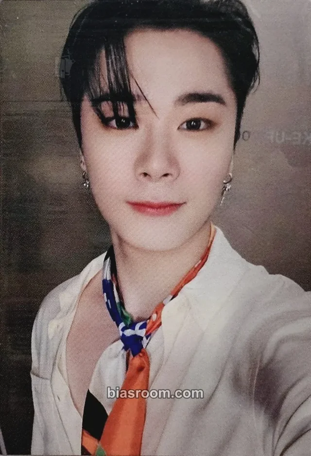 ASTRO - Moonbin - Switch On Album pob (pre-order benefit) tower records japan