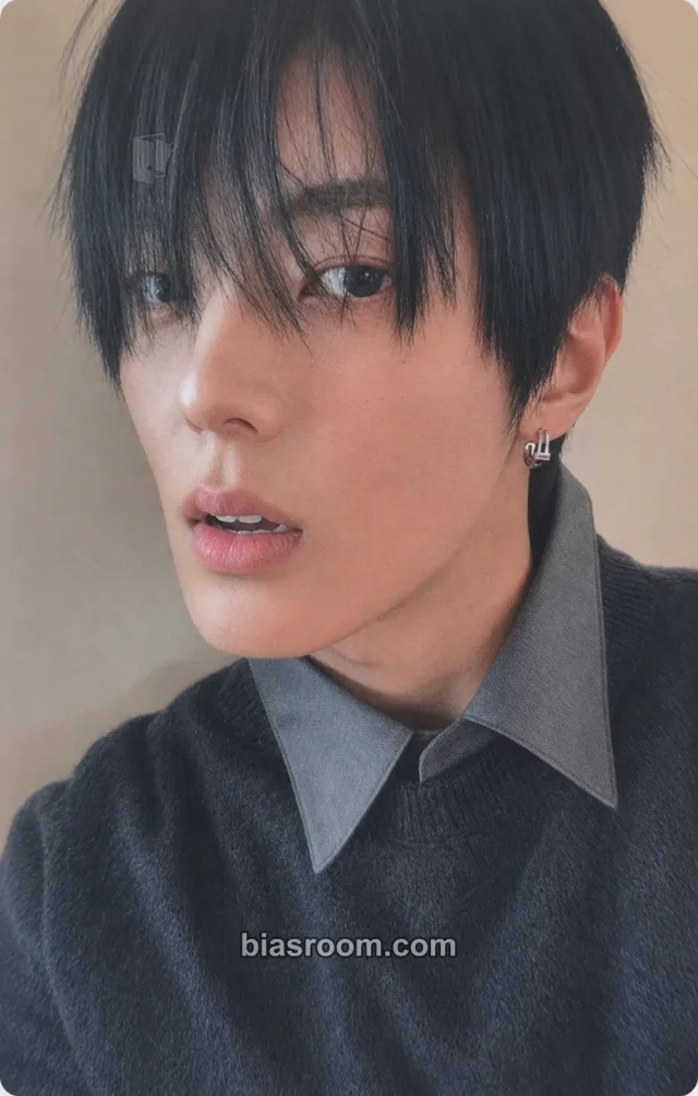 WHIB - Leejeong - Esquire Photobook : Journey Jeong Other magazine photocard C version
