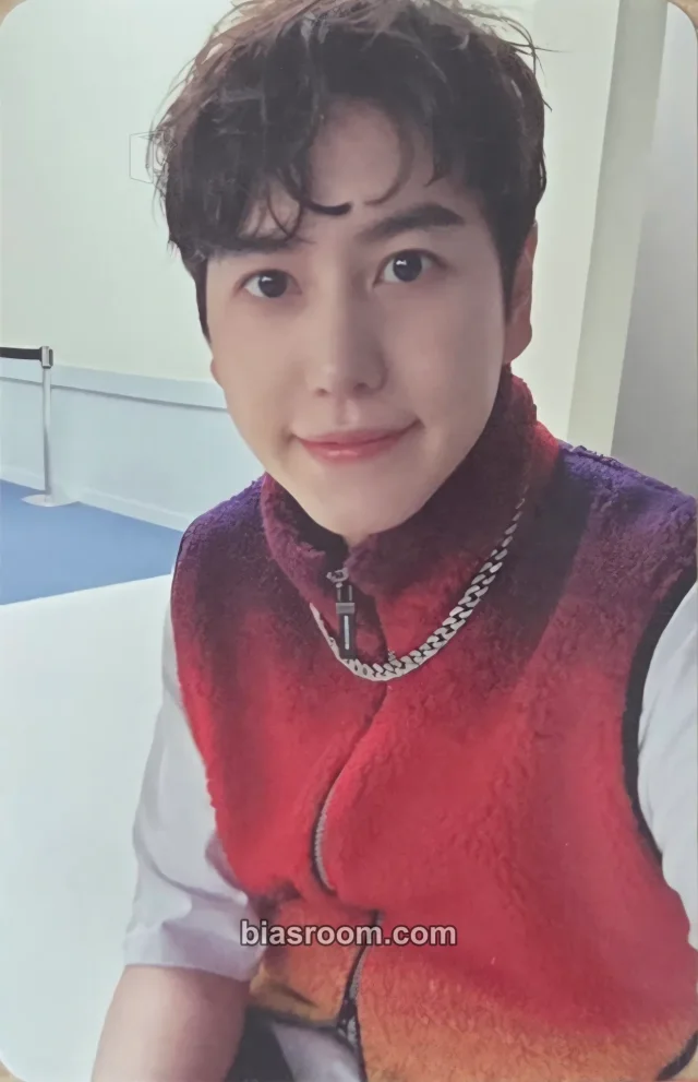 Kyuhyun SUPER JUNIOR 2022 Winter SMTOWN: SMCU Palace K-pop photocard