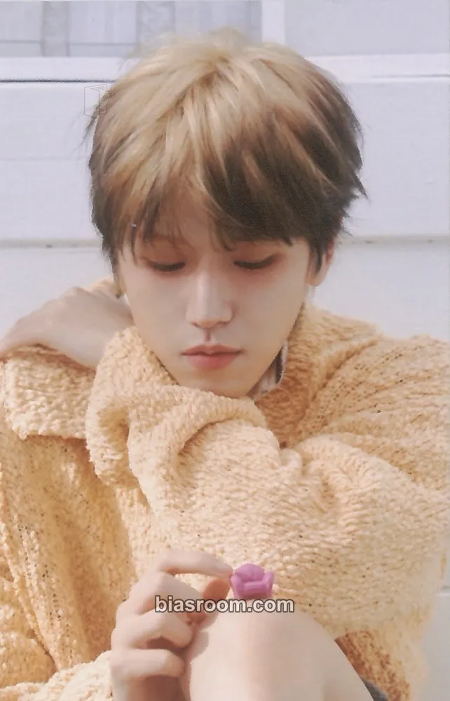 Riwoo HOME Photocard - BOYNEXTDOOR - BOYNEXTDOOR K-pop photocard