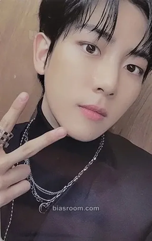 Golden Child - Ji Beom - YES. Album album photocard normal version