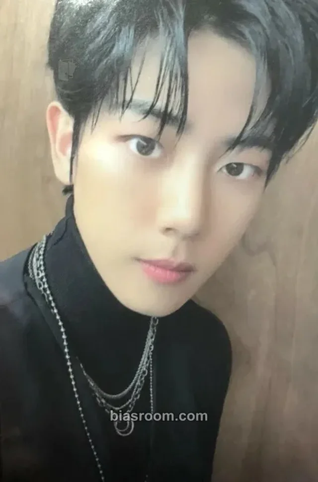 Golden Child - Ji Beom - YES. Album album photocard normal version