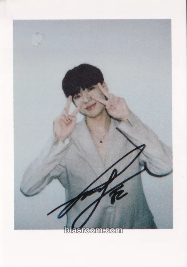 Jaechan LOADING Magazine (Jaechan) Photocard - DKZ - DKZ K-pop photocard