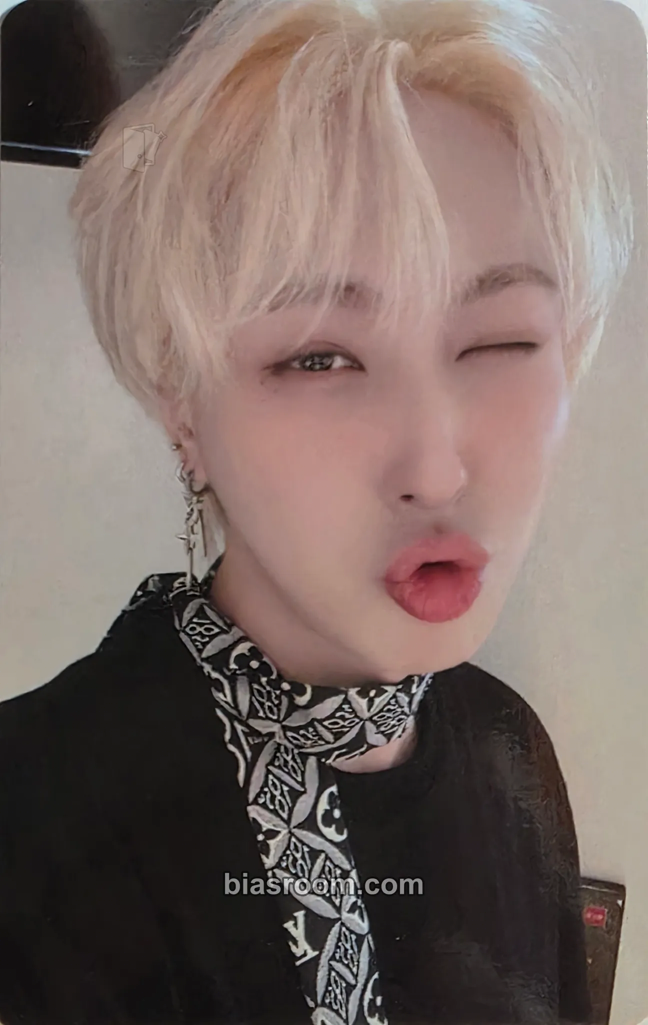 Giuk Planet Nine: Isotropy Photocard - ONEWE - ONEWE K-pop photocard