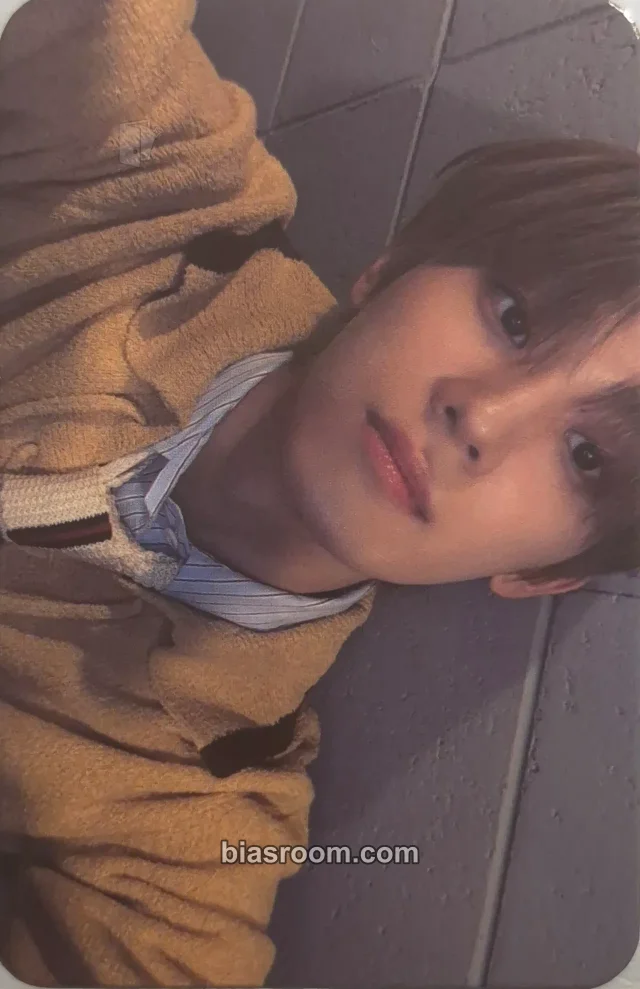 hrtz.wav - Yoon Youngjun - The First Wave Album whosfan video call (fancall) round 1
