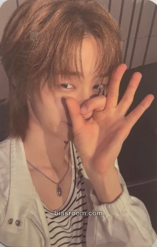 hrtz.wav - Keiten - The First Wave Album kpop store video call (fancall) round 2