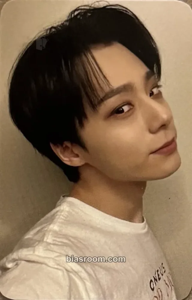 ONEUS - Hwanwoong - BLOOD MOON Album everline round 11 lucky draw (LD)