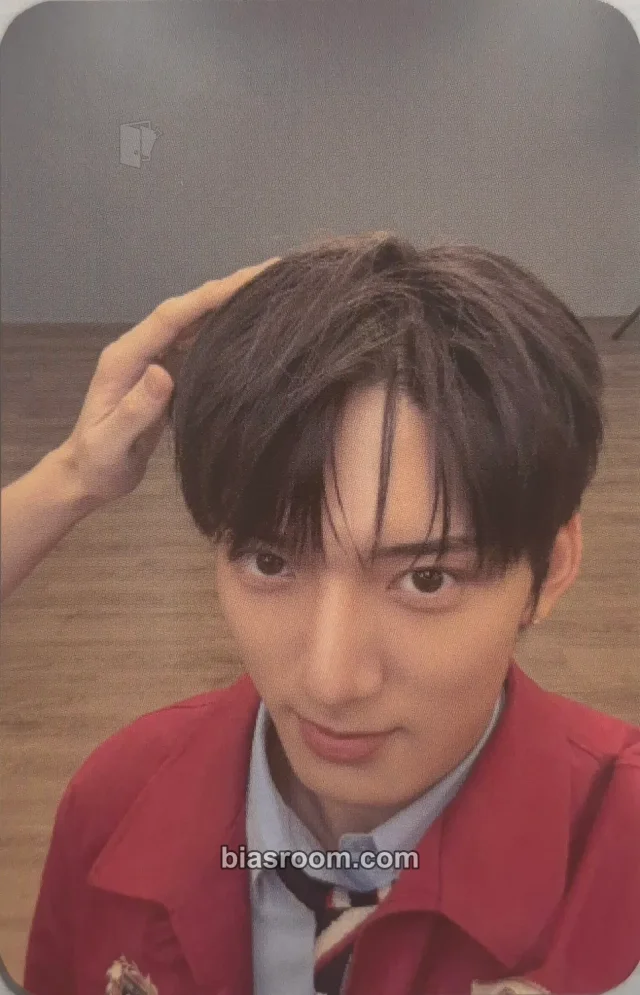 hrtz.wav - Dane - The First Wave Album kpop store video call (fancall) round 1