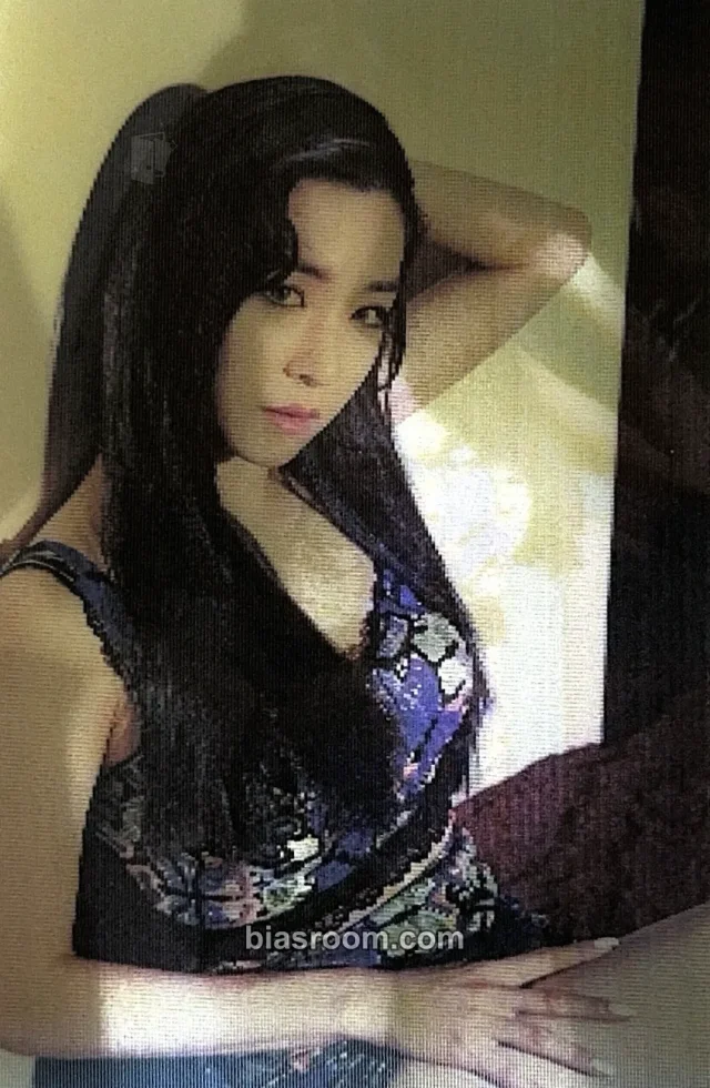 Girls' Generation - Tiffany - You Think Album sticker lenticular