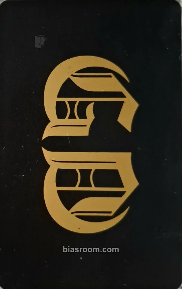 G-Dragon - G-Dragon - One of a Kind Album album photocard