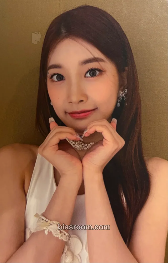 WOOAH - Minseo - Joy Album lucky draw (LD) apple music