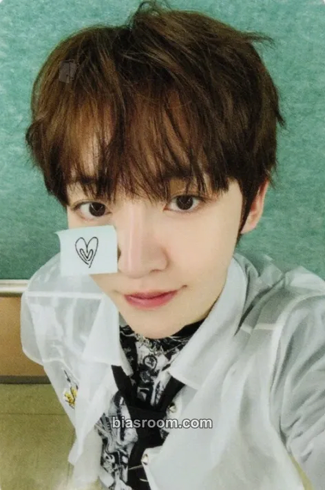 Donghyeon Kick Out, Flip Now! Photocard - KickFlip - KickFlip K-pop photocard