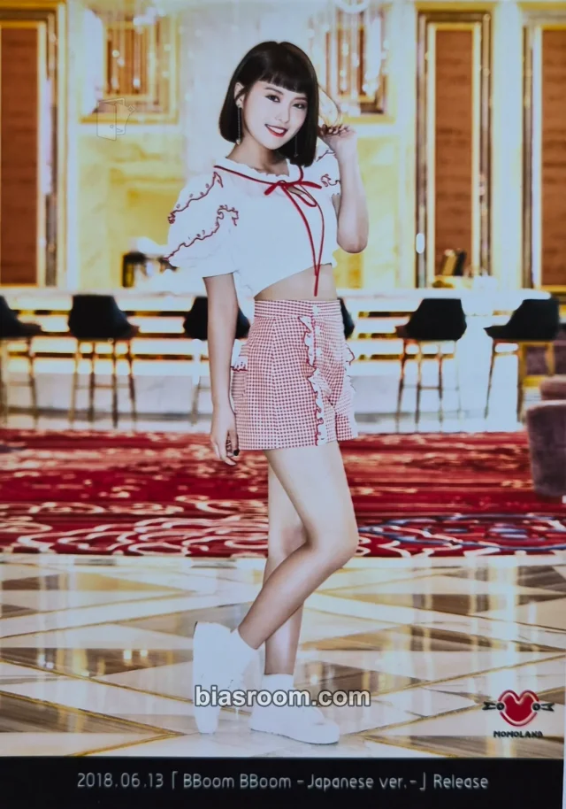 MOMOLAND - Ahin - Bboom Bboom Album photo print release event