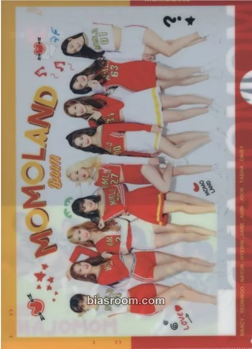 Fun to the World Photocard - MOMOLAND - MOMOLAND K-pop photocard