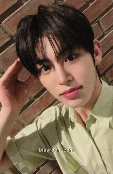 Minje Kick Out, Flip Now! Photocard - KickFlip - KickFlip K-pop photocard