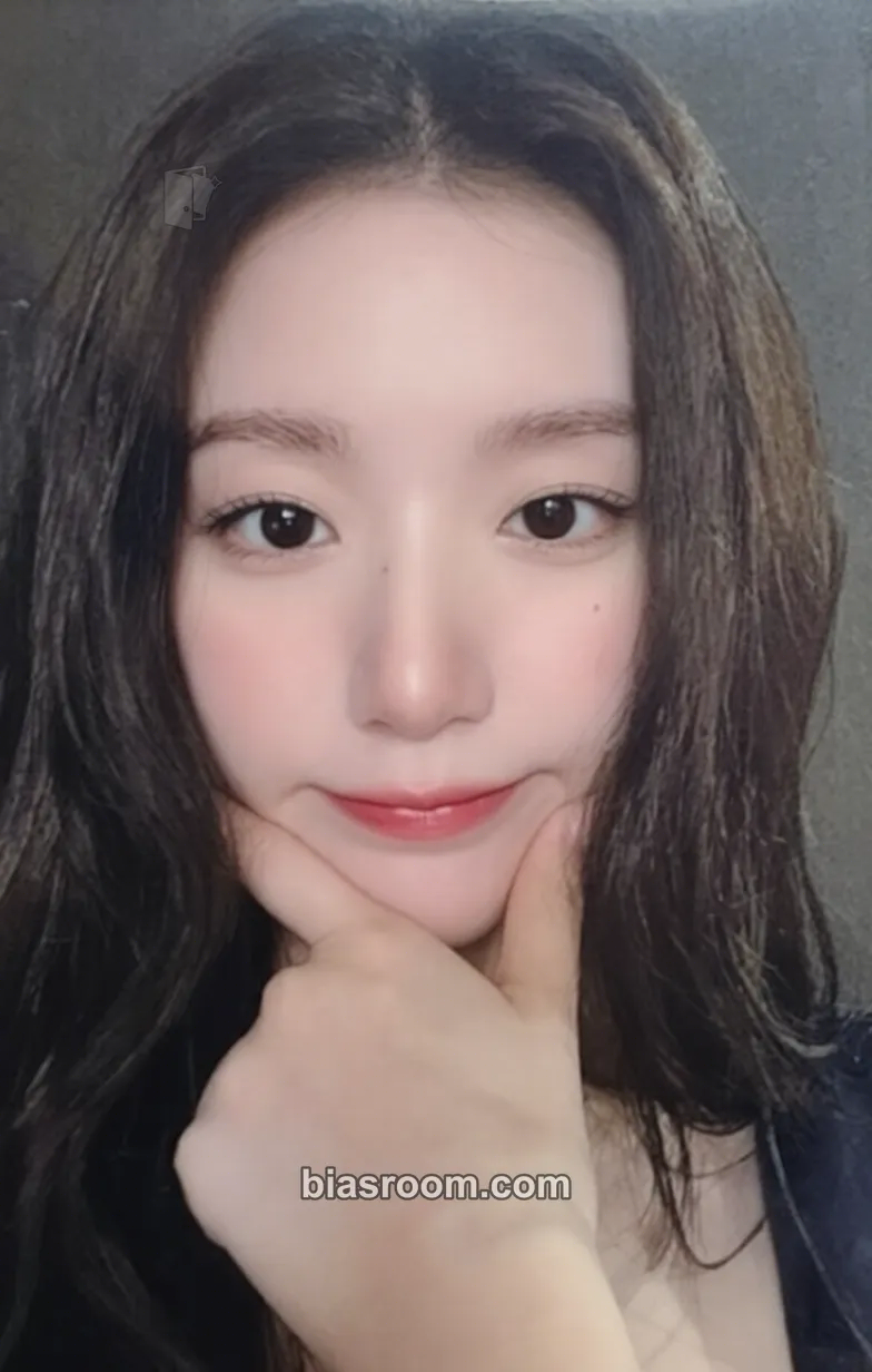 Shuhua MEDIA EXHIBITION : CITY of SENSE Photocard - i-dle - i-dle K-pop photocard
