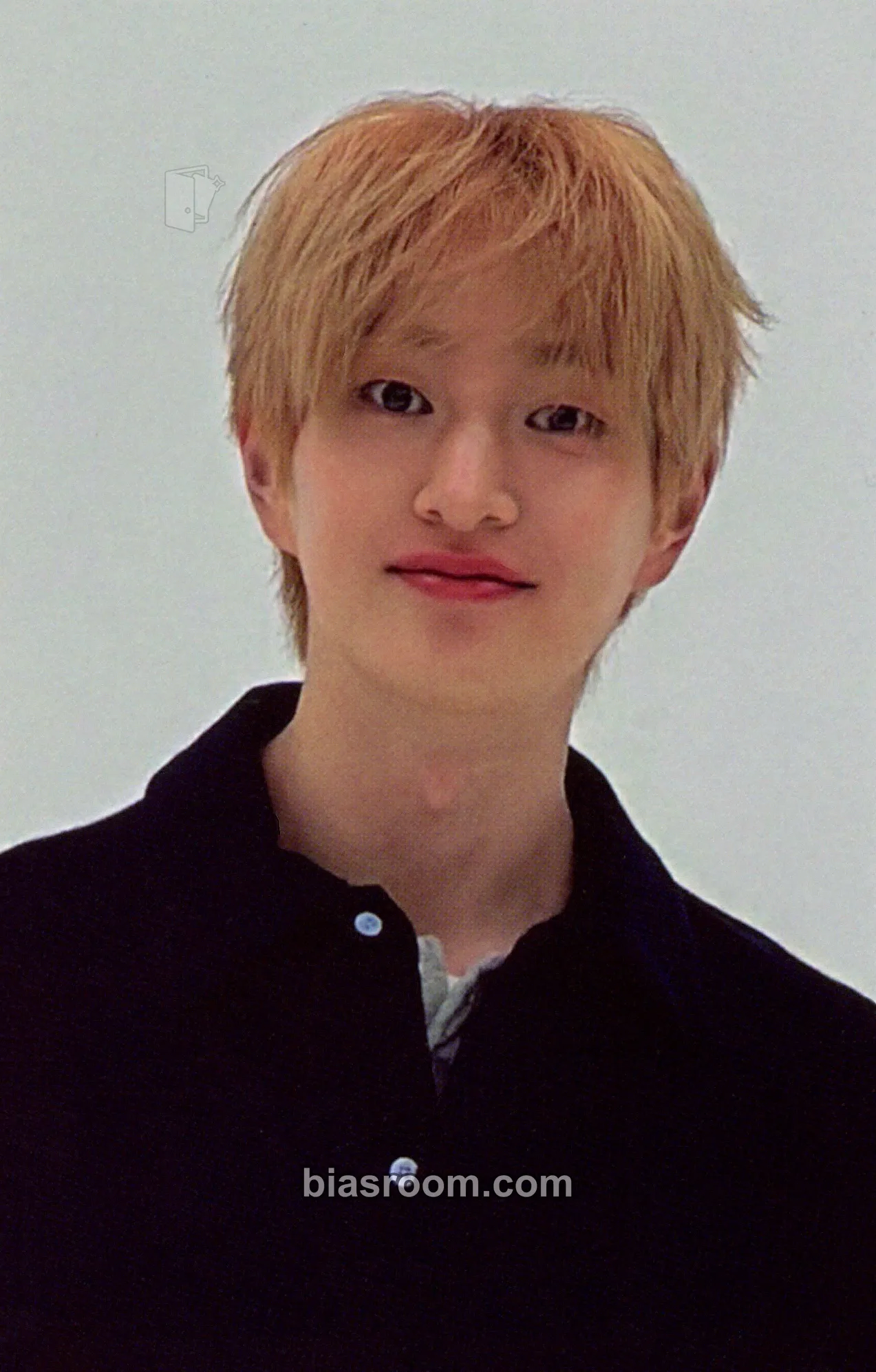 Onew SHINee 2026 Season's Greetings Photocard - SHINee - SHINee K-pop photocard