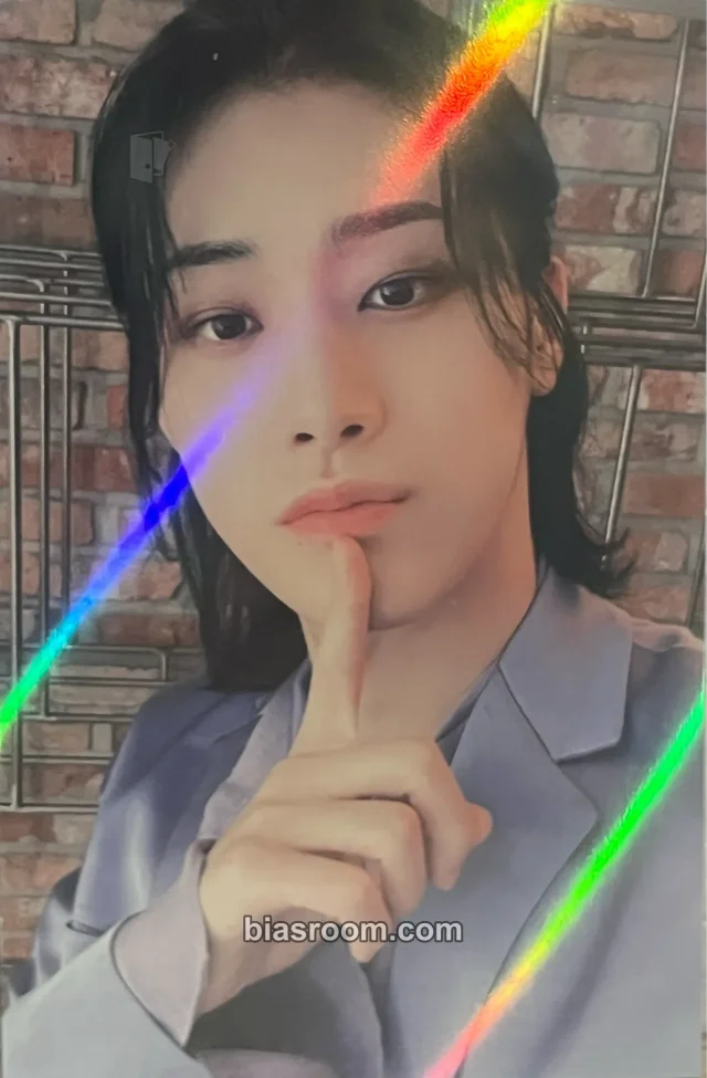 WEi - Yongha - IDENTITY : Action Album makestar holographic (hologram)