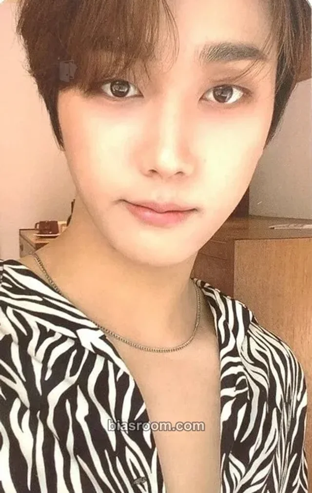 Golden Child - Joo Chan - Game Changer Album album photocard normal version