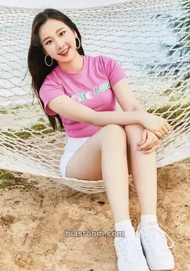MOMOLAND - Nayun - MOMOLAND JAPAN 1st Fanmeeting Event photo print merch
