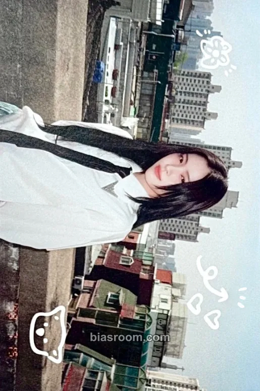 Ryujin RYUJIN X WAVES China Photocard - ITZY - ITZY K-pop photocard