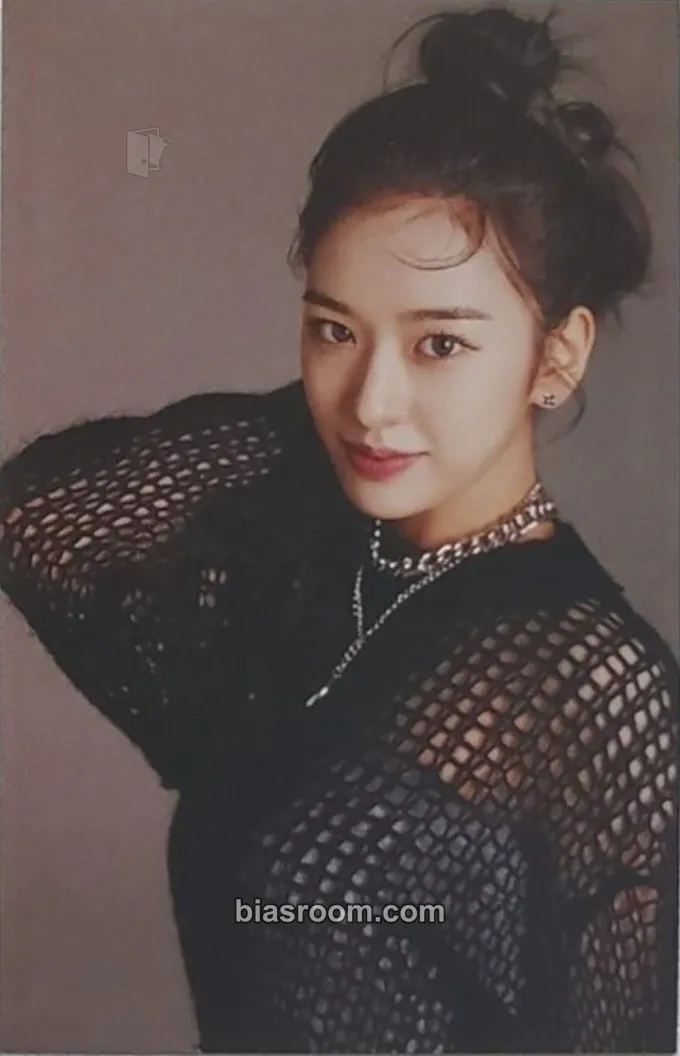 Yujin IVE x SCawaii! Magazine May 2022 Photocard - IVE - IVE K-pop photocard