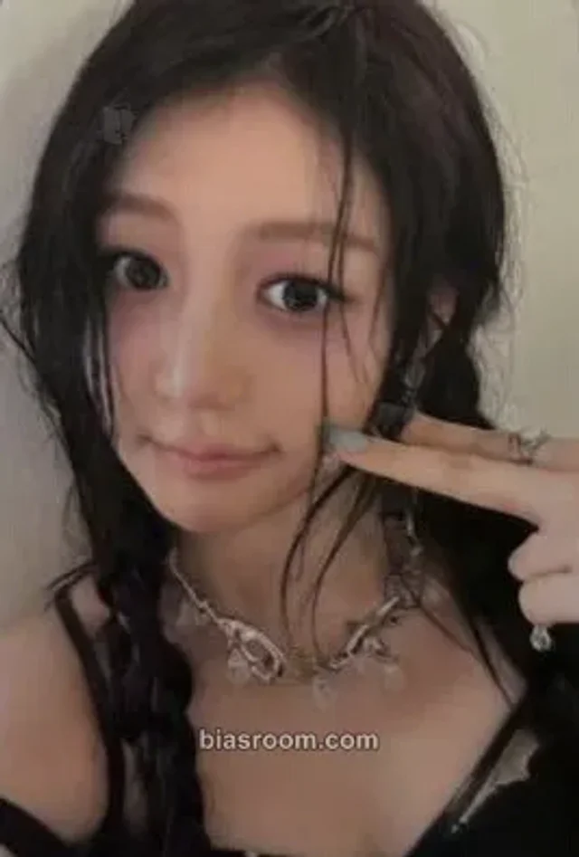 FIFTY FIFTY - Yewon - Imperfect-I’mperfect Album cardiverse video call (fancall) 1:1