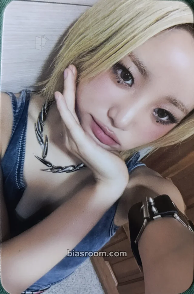 Young Posse - Sunhye - Growing Pain pt. 1: FREE Album pob (pre-order benefit) daily duck selfie