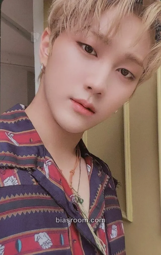 Golden Child - Joo Chan - Game Changer Album album photocard normal version