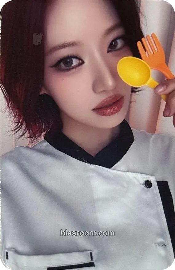 Siyoon The Collective Soul and Unconscious: Chapter Two Photocard - Billlie - Billlie K-pop photocard