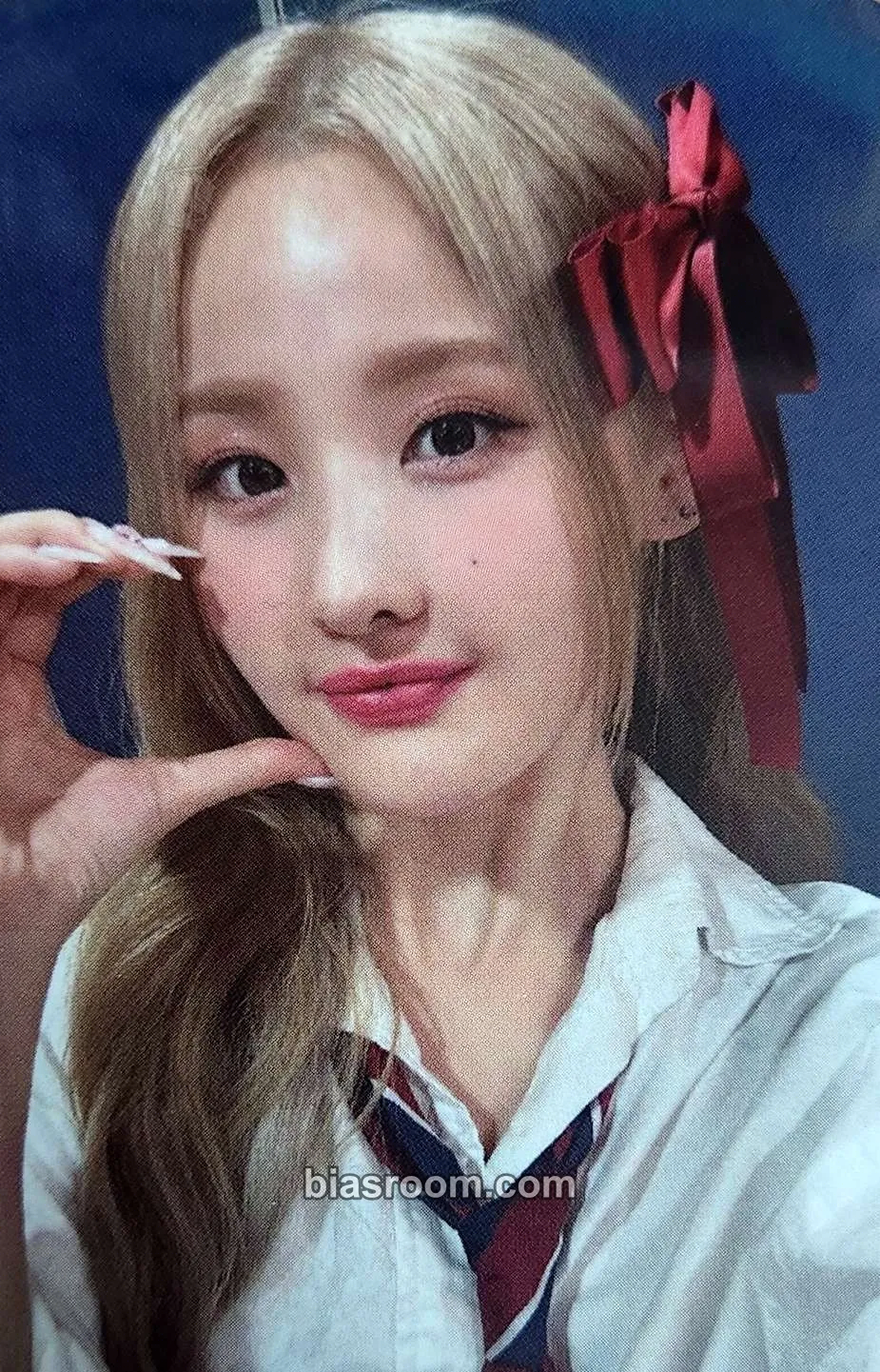 Belle KISS OF LIFE Photocard - KISS OF LIFE K-pop photocard