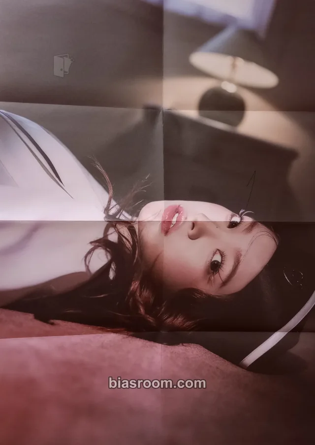 Red Velvet - Yeri - Cosmic Album poster hotel version album inclusion