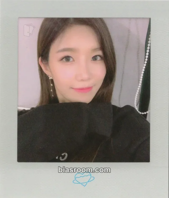 WJSN - Dawon - For The Summer Album album inclusion polaroid
