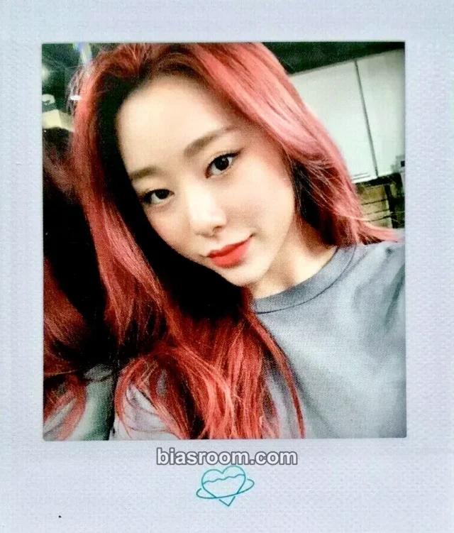 WJSN - Yeonjung - For The Summer Album album inclusion polaroid