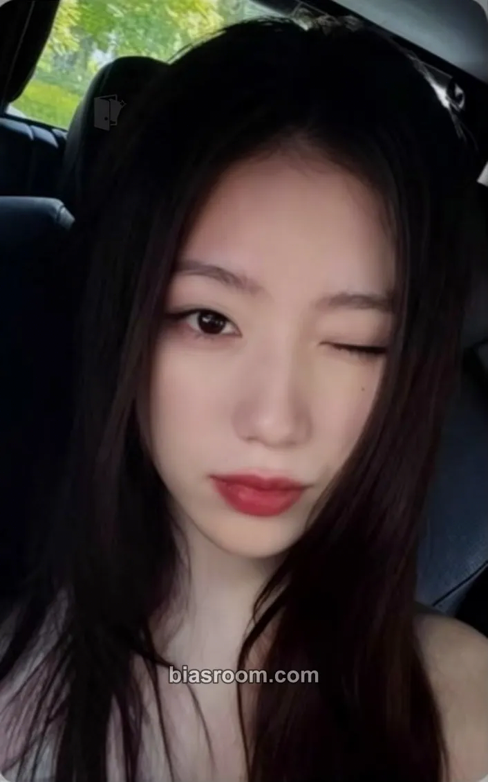 Shuhua We are Photocard - i-dle - i-dle K-pop photocard