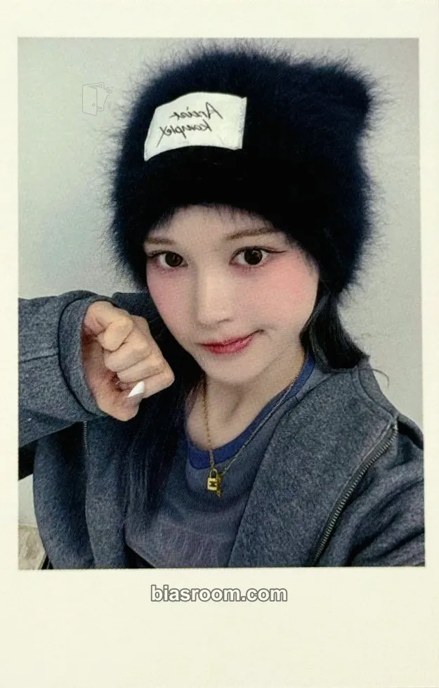 Mayu Beyond Beauty Photocard - tripleS - tripleS K-pop photocard