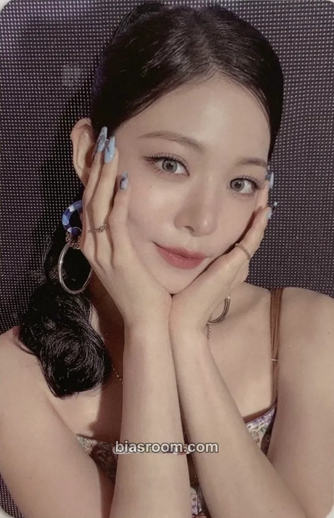 Chaeyoung 9 Way Ticket Photocard - fromis_9 - fromis_9 K-pop photocard