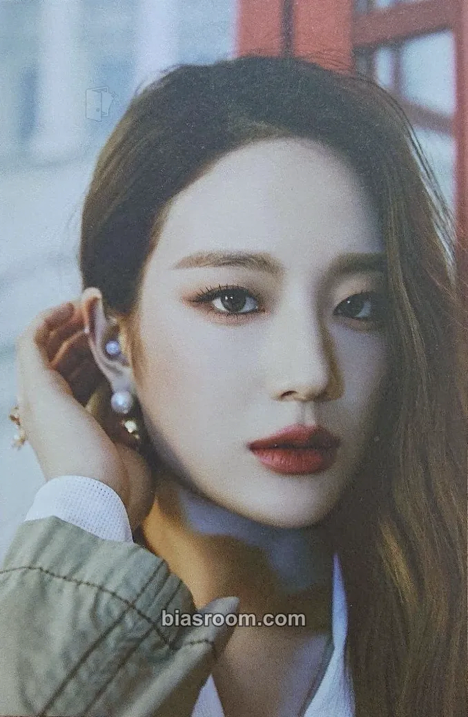 Gyuri 9 Way Ticket Photocard - fromis_9 - fromis_9 K-pop photocard