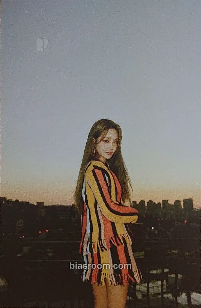 Jisun 9 Way Ticket Photocard - fromis_9 - fromis_9 K-pop photocard