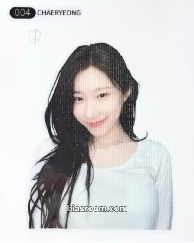 Chaeryeong Motto Photocard - ITZY - ITZY K-pop photocard