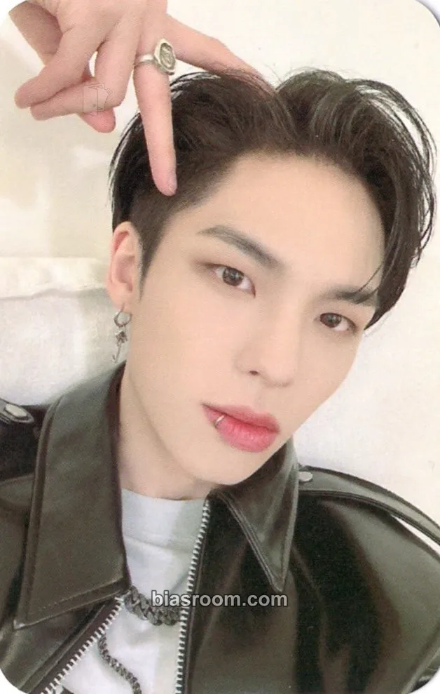 BX 2nd World Tour Save Me, Kill Me Photocard - CIX - CIX K-pop photocard